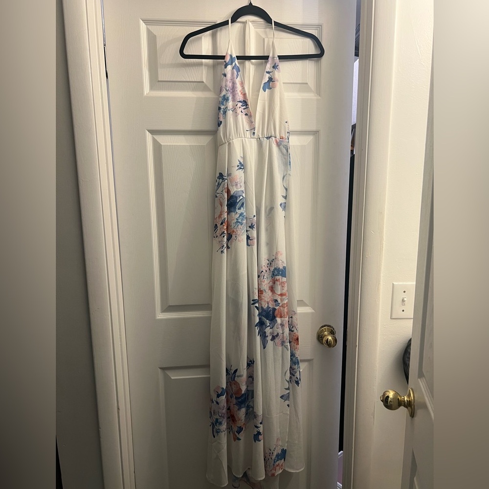 White Floral Maxi Dress - Picture 3 of 5